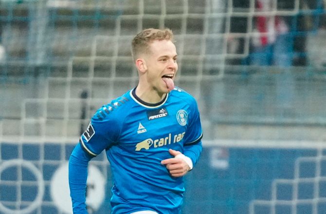 3F Superliga -Lyngby er i dialog med islænding