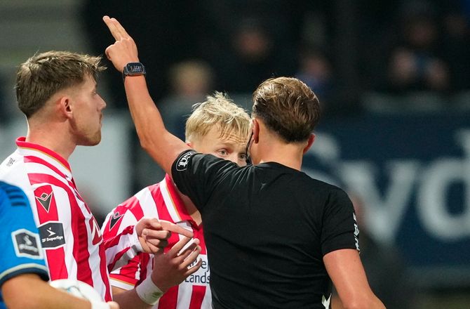 3F Superliga -AaB tvunget til ændring - Viborg skifter én