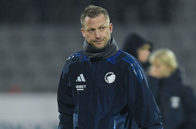3F Superliga -Neestrup har sendt FCK-keeper ud i kulden