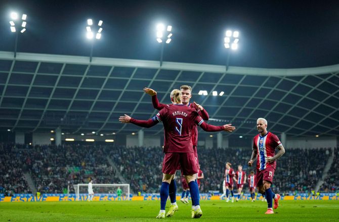 UEFA Nations League B -Sørloth om norsk duo: Dødsensfarlig og tal i verdensklasse
