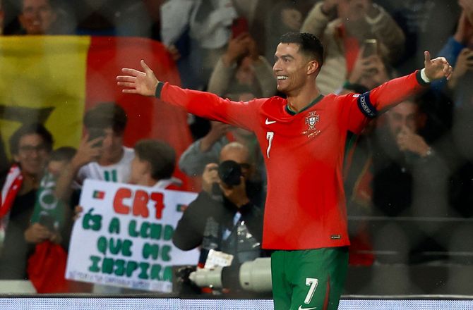 UEFA Nations League A -Ronaldo snupper vild rekord fra Ramos