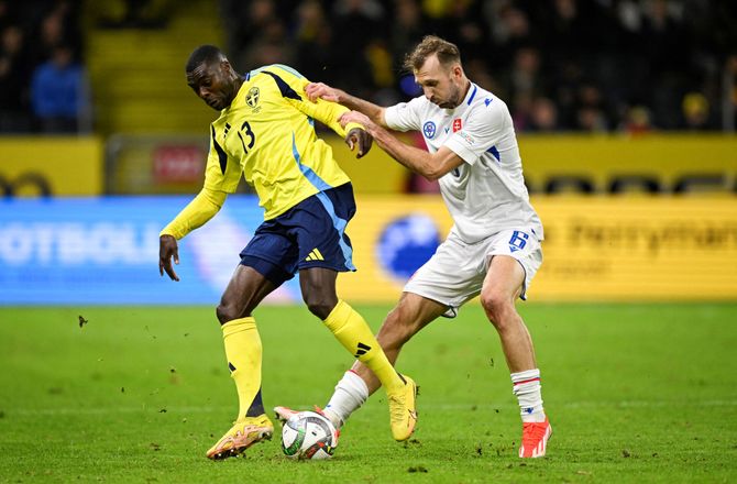 Championship -Svensk landsholdsspiller får løbepas i Watford