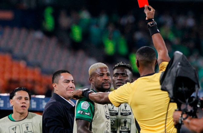Copa Libertadores -Atletico Nacional-manager straffes hårdt for provokerende jubel