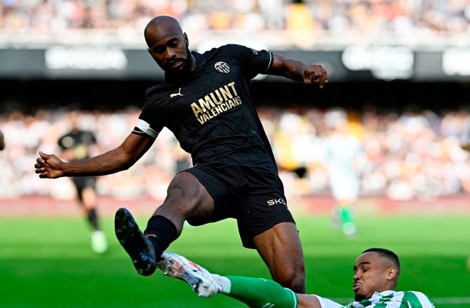 La Liga -Valencia forlænger med rutineret franskmand