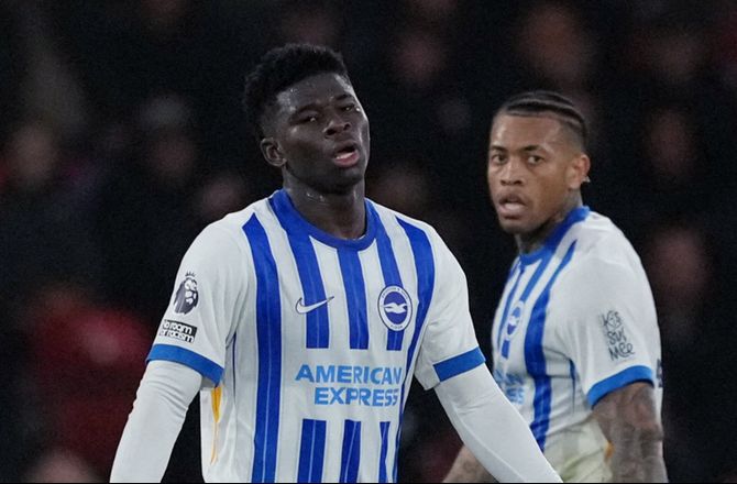 Premier League -Sky: United undersøger krav for Baleba-køb