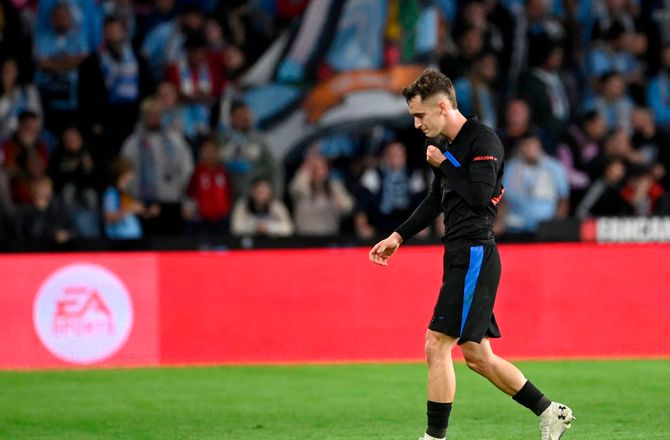 La Liga -Barcelona-skurk undskylder efter udvisning