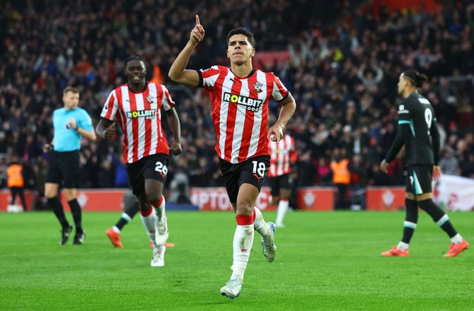 Premier League -Liverpool i knæ mod bundproppen – se målet her