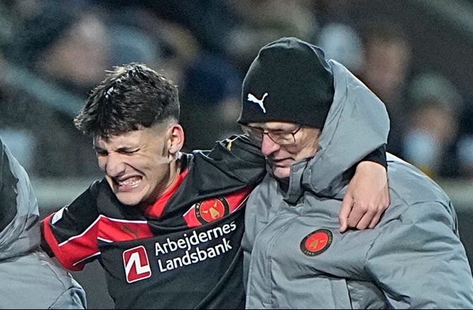 Europa League -FCM-juvel kunne ikke gå selv: Plejer at hele hurtigt