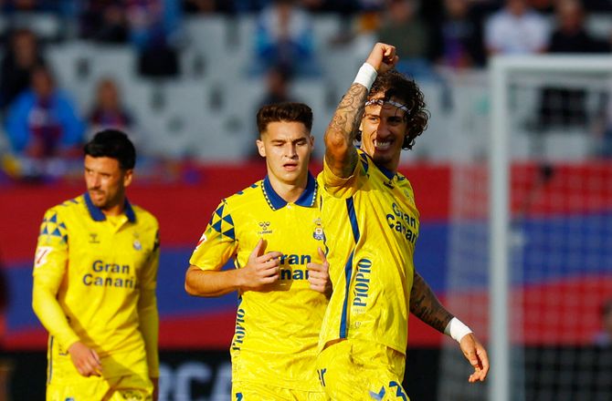 Bundesliga -Dortmund meldes tæt på Silva