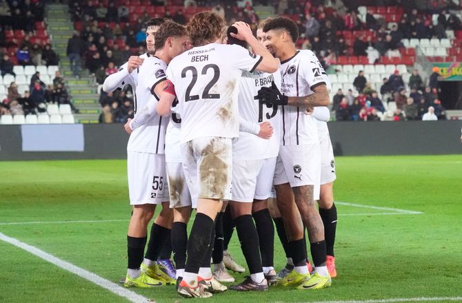 3F Superliga -FCM menes at have budt på Heracles-anfører