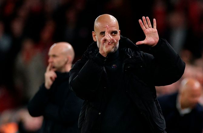 Premier League -'Sacked in the morning' - Pep svarer Liverpool-fans igen