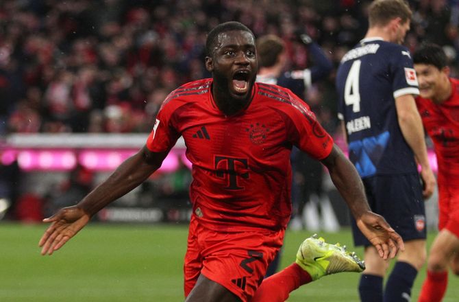 Bundesliga -Medie: Upamecano jagtes af to giganter