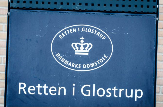 3F Superliga -Brøndby-fans skal i fængsel: Dømt for grov vold mod egne vagter
