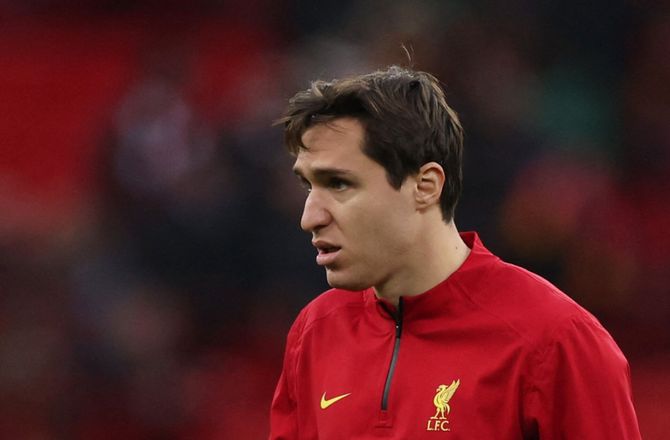 Træningskampe -Chiesa udeladt af Liverpool-trup til Asien-tour
