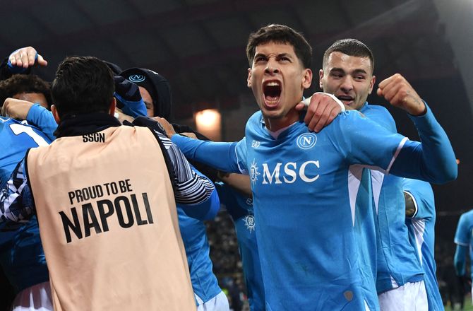 Serie A -Napoli forlænger med uruguayansk back