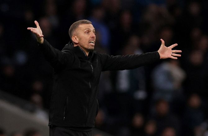 Ligue 1 -Officielt: Strasbourg hyrer O'Neil