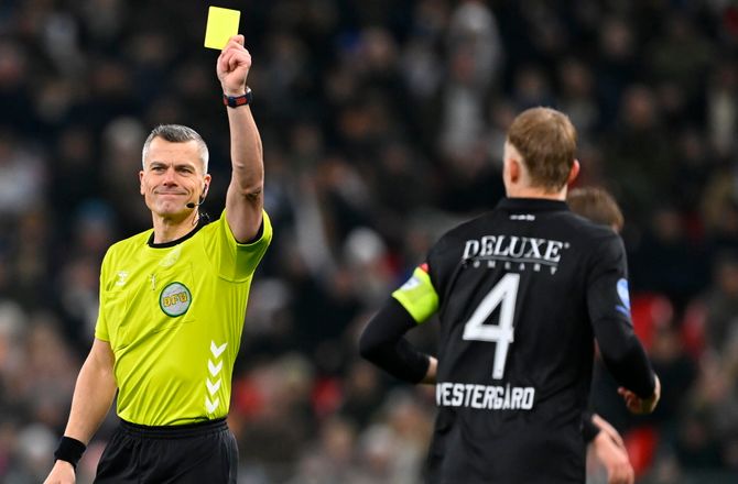 Oddset Pokalen -Kontroversiel episode i Parken: Hjælpen var ikke hurtig nok