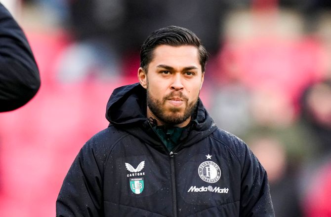 Æresdivisionen -Dansk Feyenoord-assistent har også fået sparket 