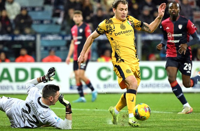 Serie A -Napoli og Cagliari bytter målmand
