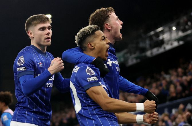 Premier League -Medie: Ipswich siger nej til stort Hutchinson-bud 
