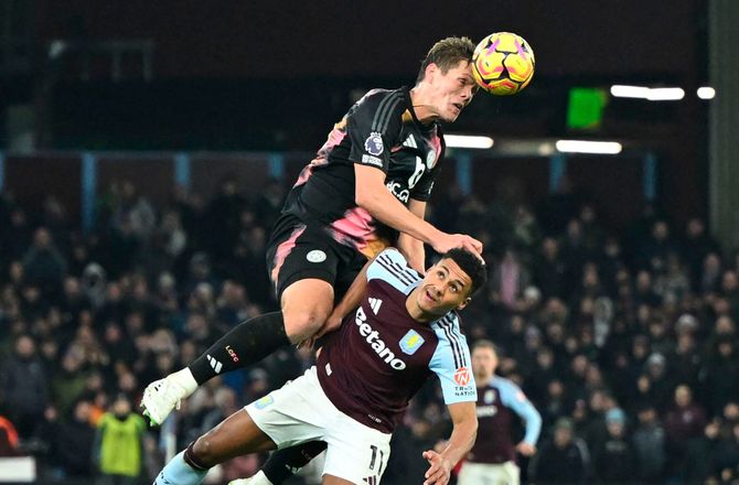 Premier League -Vestergaard-nedtur da Leicester dummede sig igen