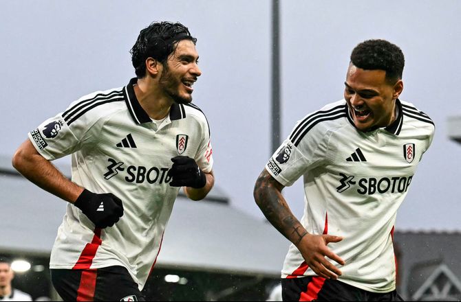 Premier League -Fulham-boss hylder Jimenez: Arbejder som han var 18 år