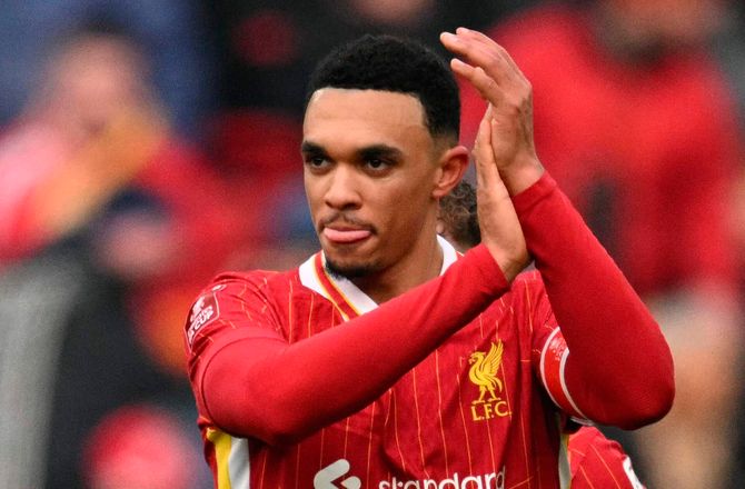 Premier League -Trent bekræfter: Forlader Liverpool til sommer