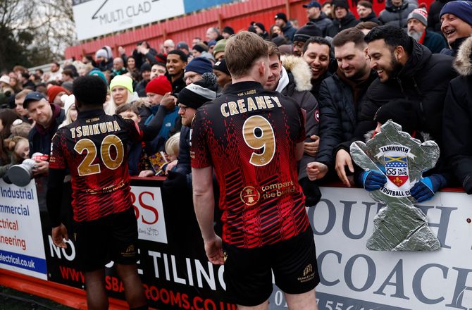FA Cup -Tamworth døde med støvlerne på: Profil fremhæver fans