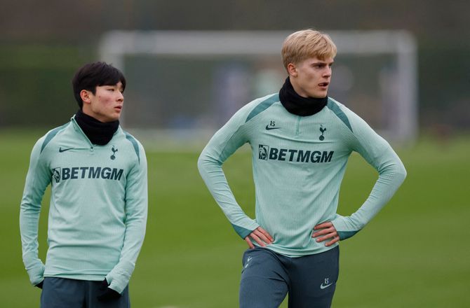 International -Spurs udlejer sydkoreansk kant igen
