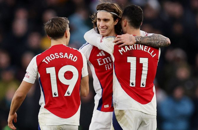 Premier League -To Arsenal-stoppere kan få comeback mod United