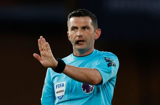 Premier League -Michael Oliver udsat for trusler og afskyelige angreb