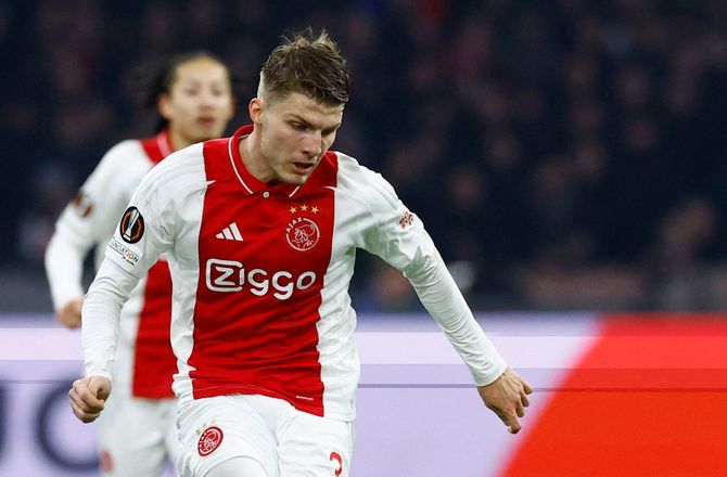 Æresdivisionen -Fremragende Gaaei-oplæg for Ajax – Dolberg ikke i spil