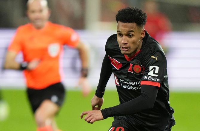 3F Superliga -Coritiba meldes interesseret i Paulinho