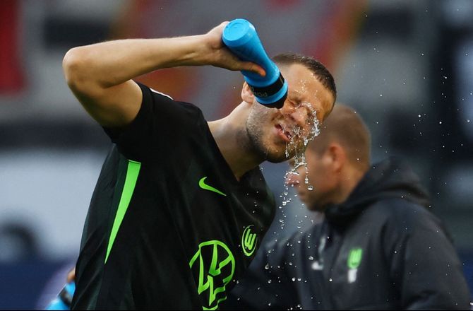 Bundesliga -Wolfsburg-boss: Vavro er en nøglefigur