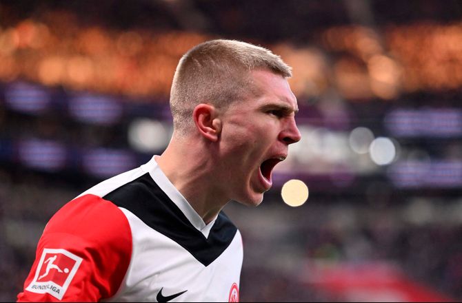Bundesliga -Sky: Frankfurt køber Nissen permanent
