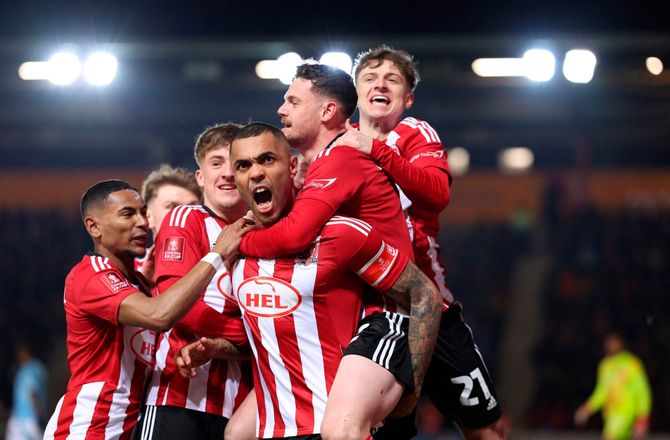 FA Cup -Undgik katastrofe: Forest videre efter straffesparkskonkurrence