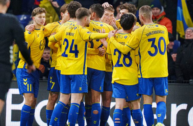 3F Superliga -Sådan vises kampene søndag: Brøndby-Silkeborg er førstevalg