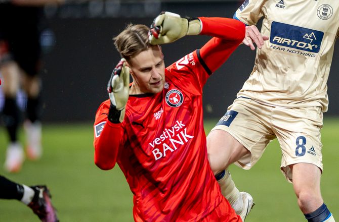 3F Superliga -Thomasberg vil ikke røbe det: Har to sindssygt dygtige keepere