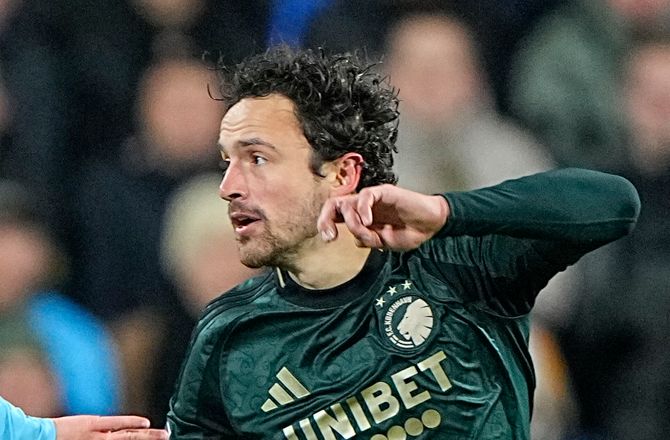 3F Superliga -Delaney så 'den værste bane': Hellere det end kunstgræs