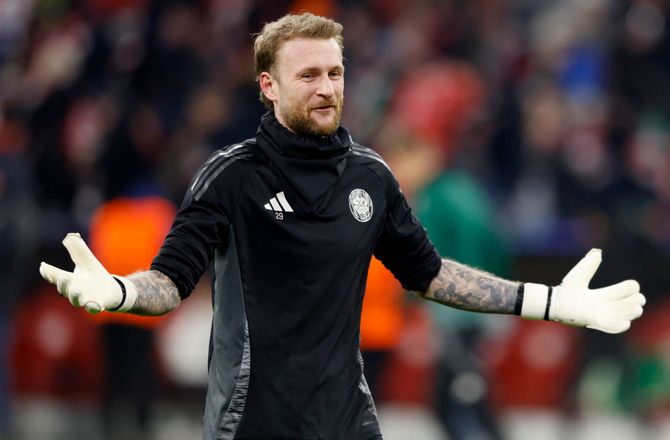 Premiership -I skyggen af Schmeichel: Bain skal videre