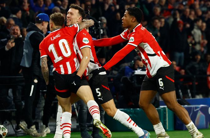 Champions League -PSV-træner stikker til Liverpool: Newcastle er sværere modstander
