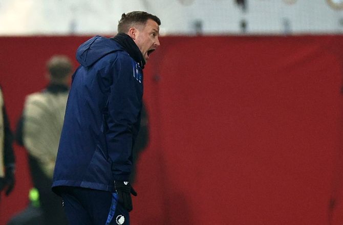 3F Superliga -Neestrup lover slut på kontroverser: Det må man godt