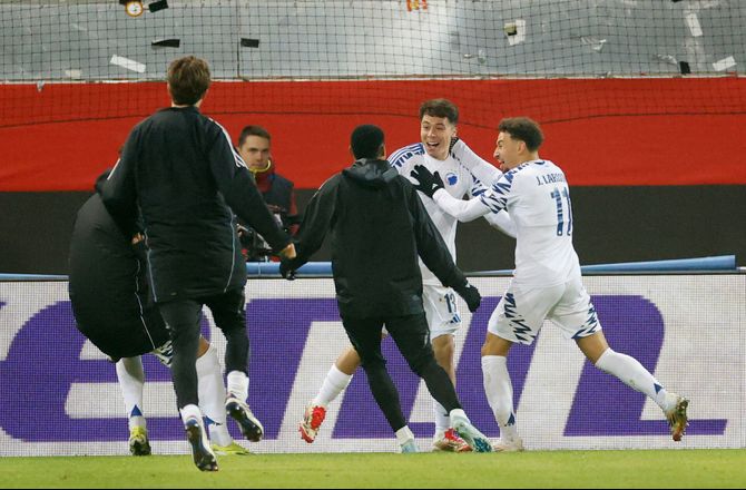 Conference League -Huescas blev FCK’s overtidshelt i intens neglebider