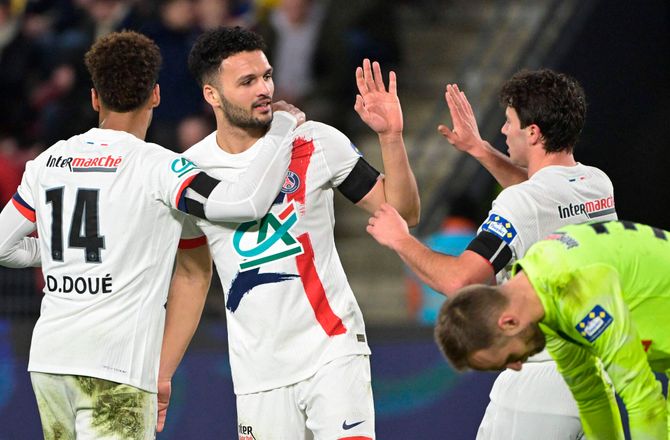 International -7-0: PSG uddelte pokaltæsk