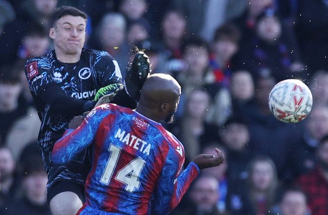 Millwall -Efter vanvidstackling på Mateta: FA fordobler straf