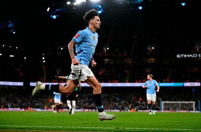 FA Cup -Teenager reddede City mod pokalsensation
