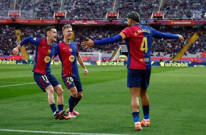 La Liga -Barcelona rundbarberede Sociedads ti mand
