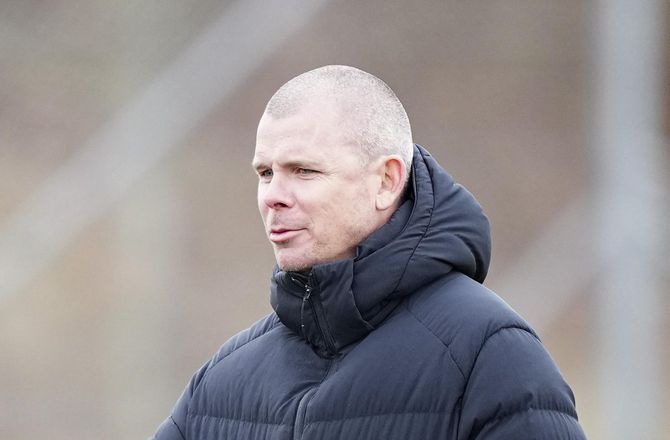 3F Superliga -AC Horsens-boss regner med rolig aften: Bud på mange spillere