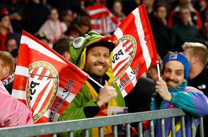 Æresdivisionen -PSV forlænger med talentfuld belgier