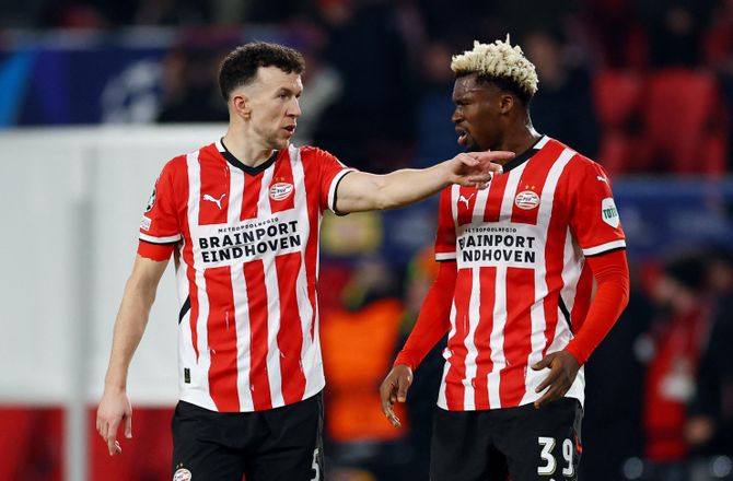 Æresdivisionen -Tidligere FCN'er meldes færdig i PSV